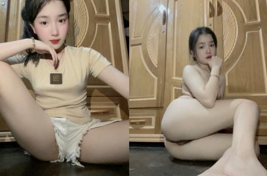 Cô sinh viên e thẹn phô diễn đường cong cơ thể