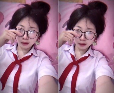 Khăn quàng đỏ chỉ là dấu hiệu của việc phụ nữ có ham muốn tình dục